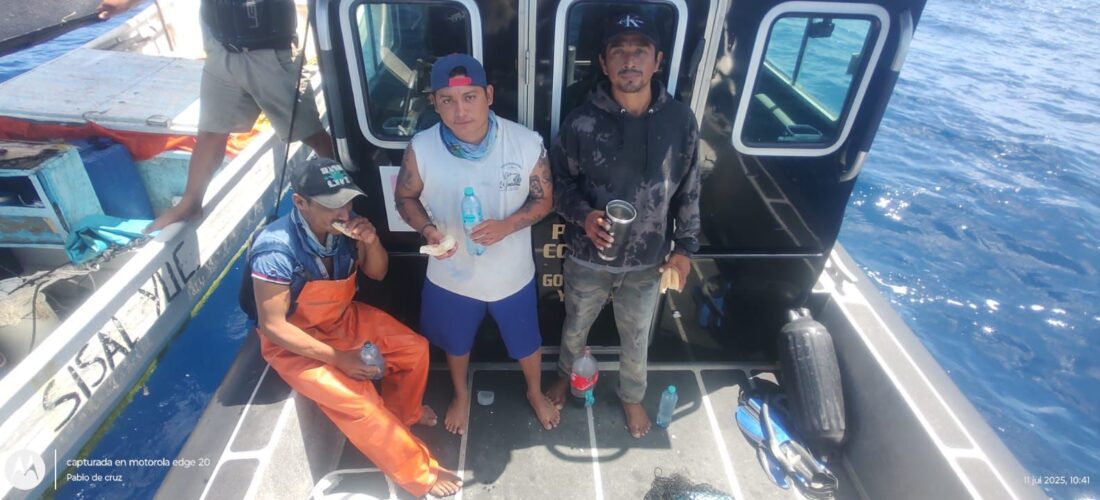 PESCADORES RESCATADOS SANOS Y SALVOS