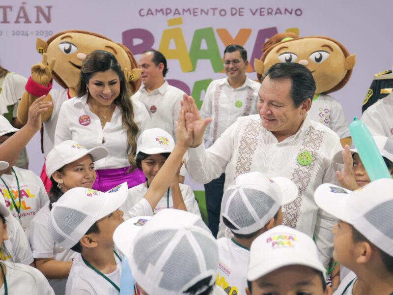 HUACHO INAUGURA EL BÁAXAL PAAL RENACIMIENTO