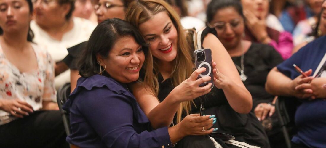 “VOCES POR LA IGUALDAD Y CONTRA LAS VIOLENCIAS”