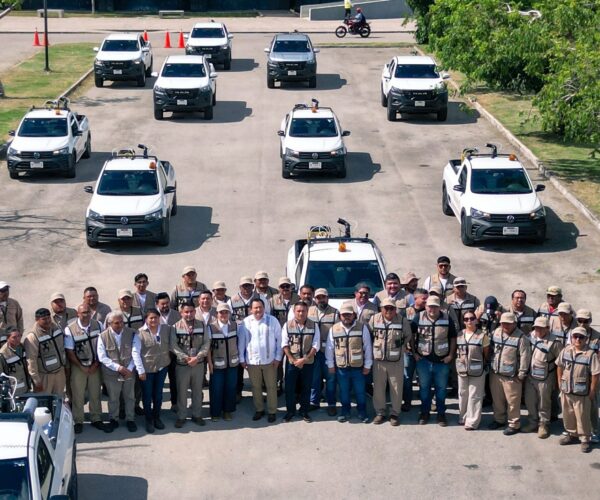 DESPUES DE TRECE AÑOS RENUEVAN PARQUE VEHICULAR