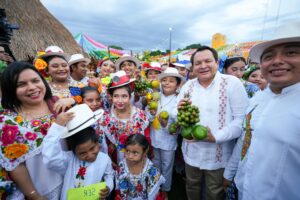 HUACHO DESTACA LA FUERZA DE LAS JUVENTUDES DE YUCATÁN