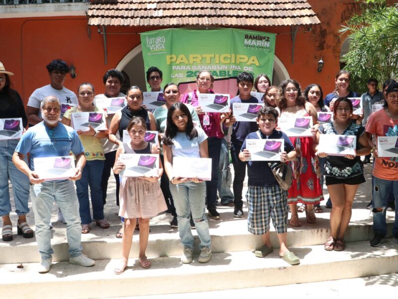 QUE TODOS PUEDAN ACCEDER A LA TECNOLOGÍA: JCRM