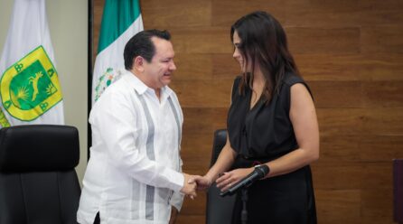 QUE NINGÚN SERVIDOR PÚBLICO GANE MÁS QUE EL GOBERNADOR: JDM