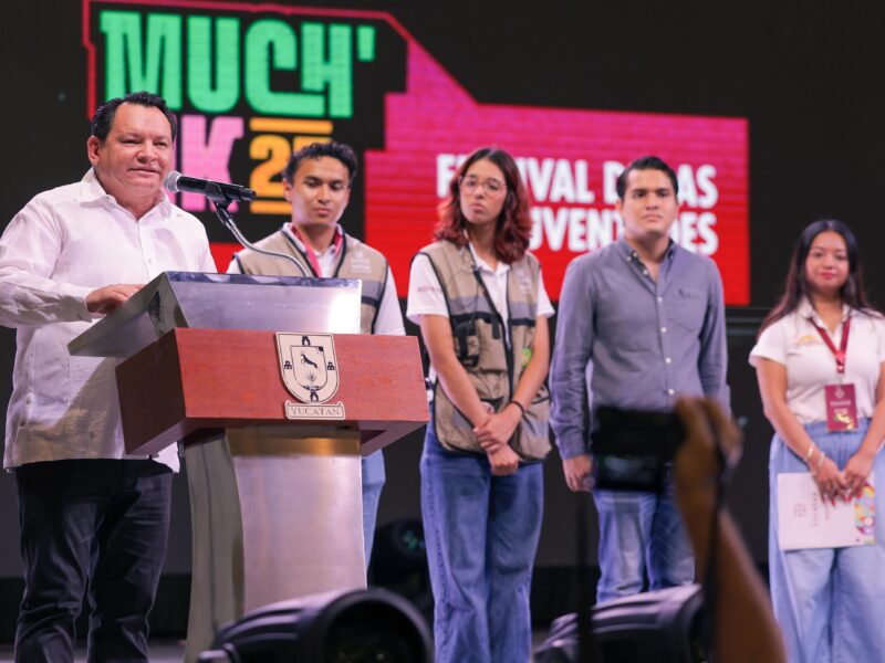 GOBERNADOR INAUGURA EL MUCH´IK DE LAS JUVENTUDES