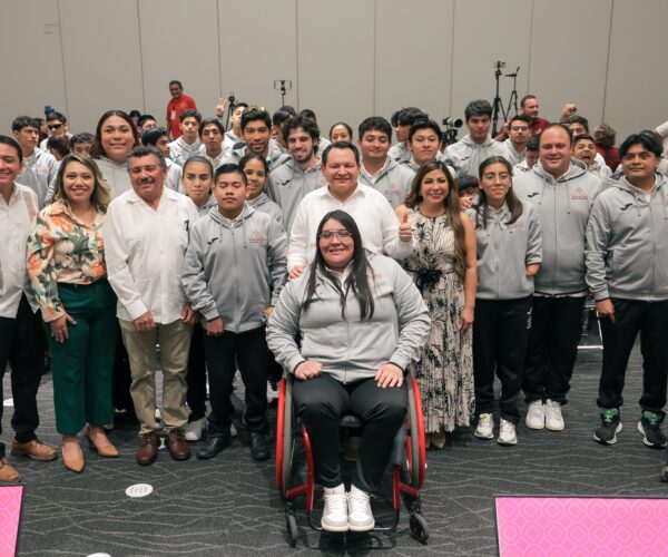 GOBERNADOR ABANDERA DELEGACIÓN PARALÍMPICA