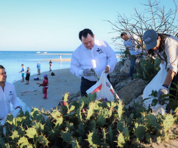 LIMPIEZA SIMULTÁNEA DE PLAYAS YUCATECAS