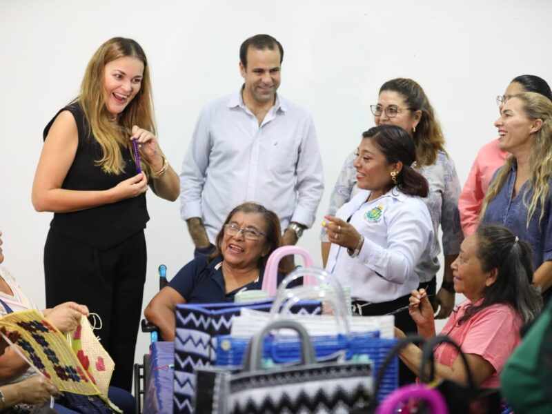 CECI PATRÓN INAUGURA NUEVO CENTRO APRENDE