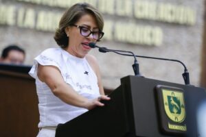 URGE GARANTIZAR VACUNAS:ZMH