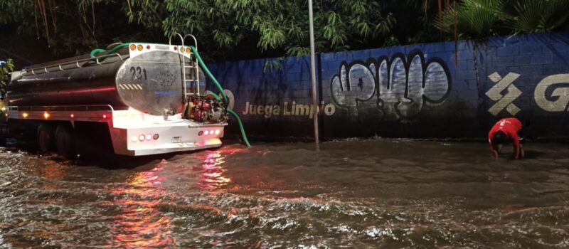 AYUNTAMIENTO ATIENDE REPORTES POR ENCHARCAMIENTOS