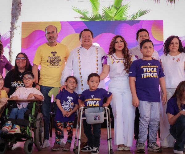 GOBIERNO ENTREGA DONATIVO AL CRIT YUCATÁN