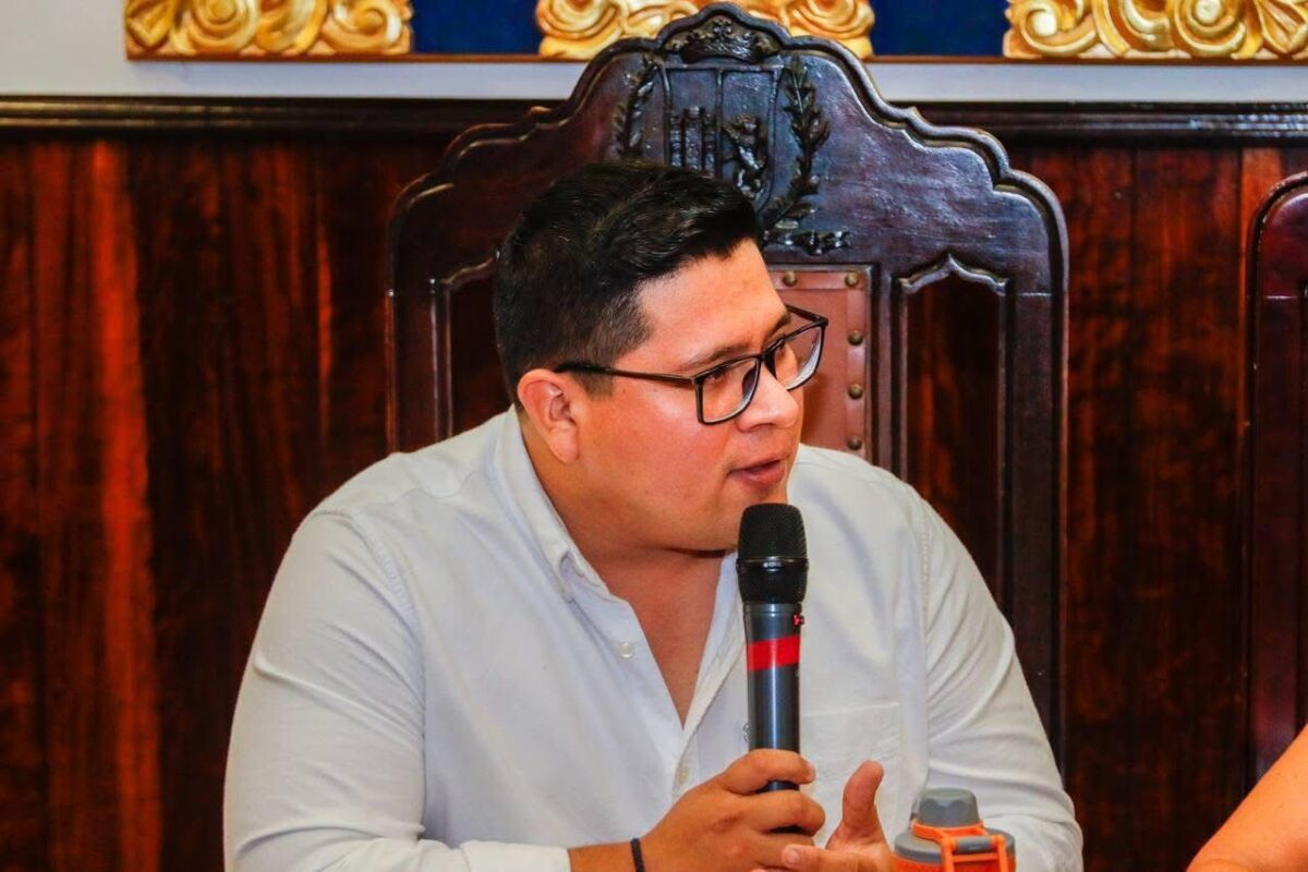 PIDEN RESPETAR CICLOVIA