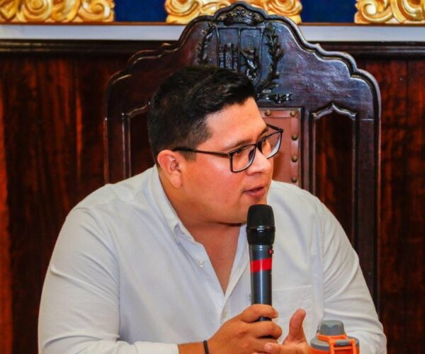 PIDEN RESPETAR CICLOVIA