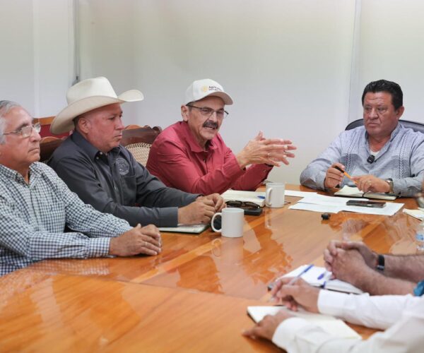 CIERRAN FILAS CONTRA EL GUSANO BARRENADOR