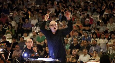 OSY OFRECE HOMENAJE A LOS BEATLES