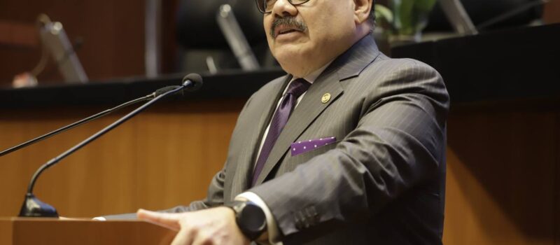 SENADOR PRESENTA INICIATIVA