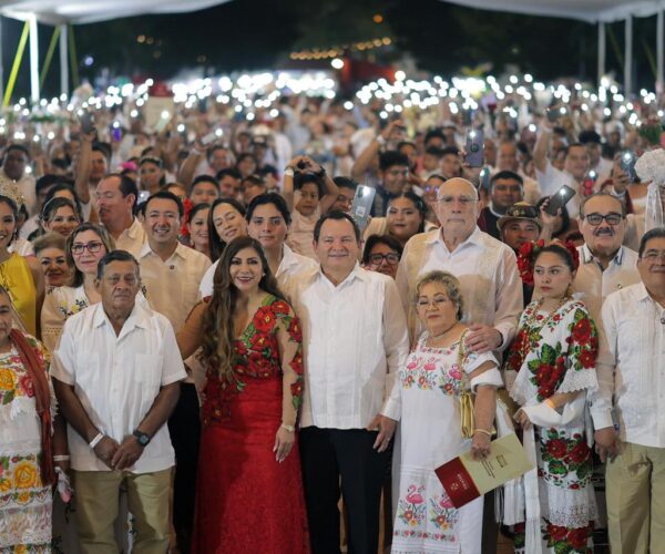 TODO UN ÉXITO LAS BODAS DEL RENACIMIENTO MAYA