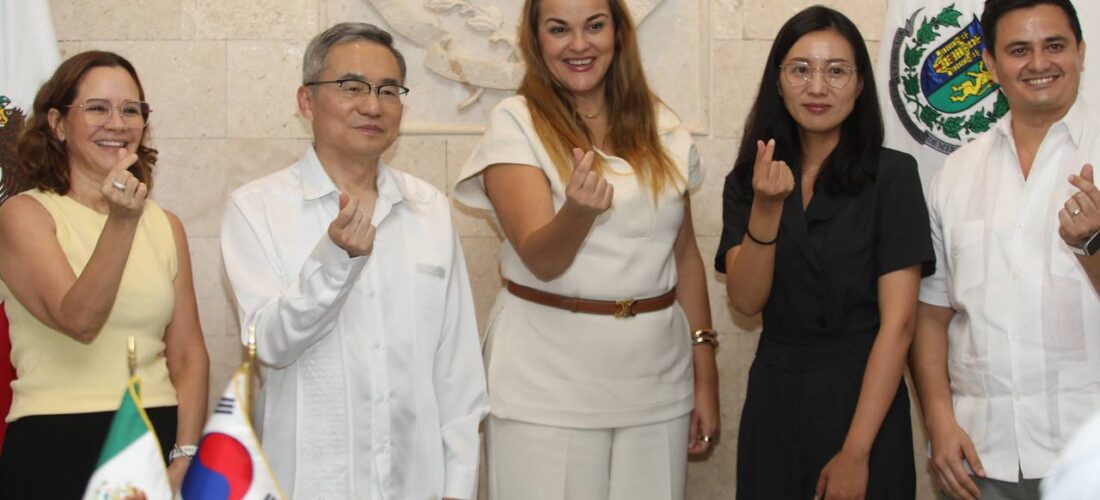 EMBAJADOR VISITA A CECI PATRÓN