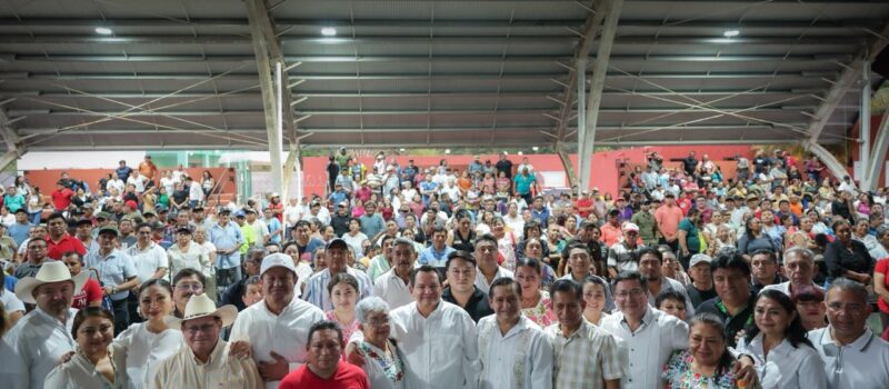 GOBIERNO ENTREGA APOYOS PARA REHABILITAR CAMINOS