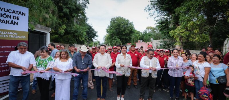 GOBIERNO DEL RENACIMIENTO MAYA ENTREGA OBRAS