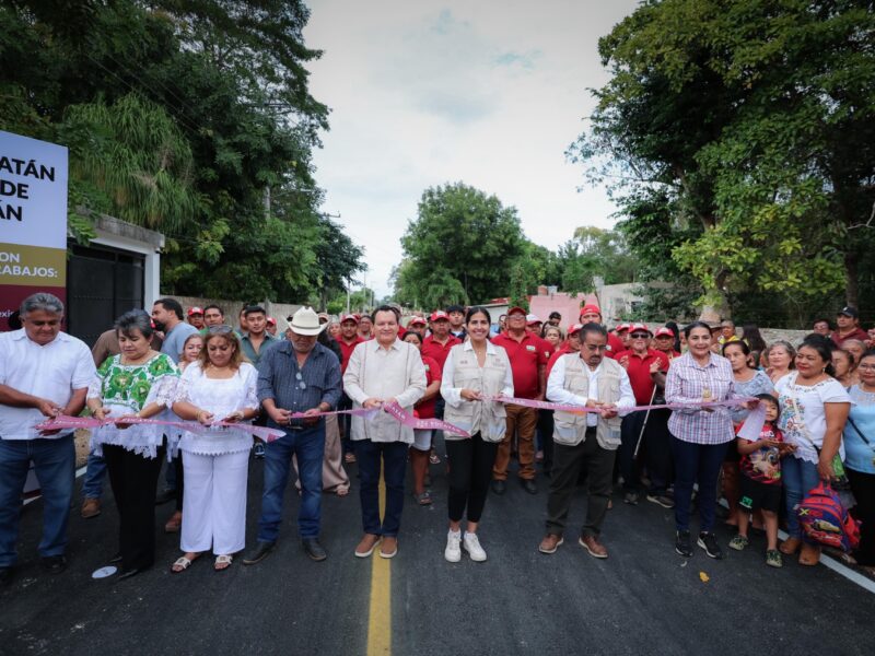 GOBIERNO DEL RENACIMIENTO MAYA ENTREGA OBRAS