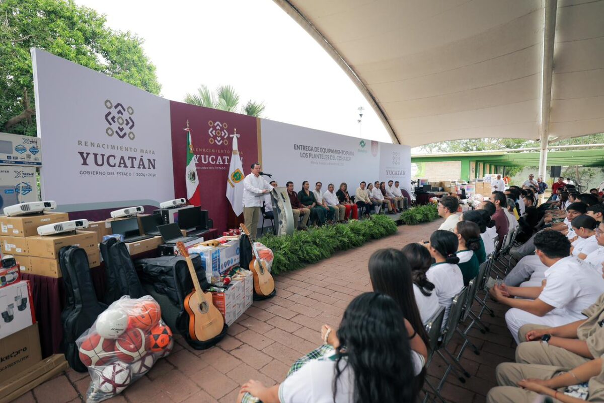 CONALEP RECIBE EQUIPAMENTO