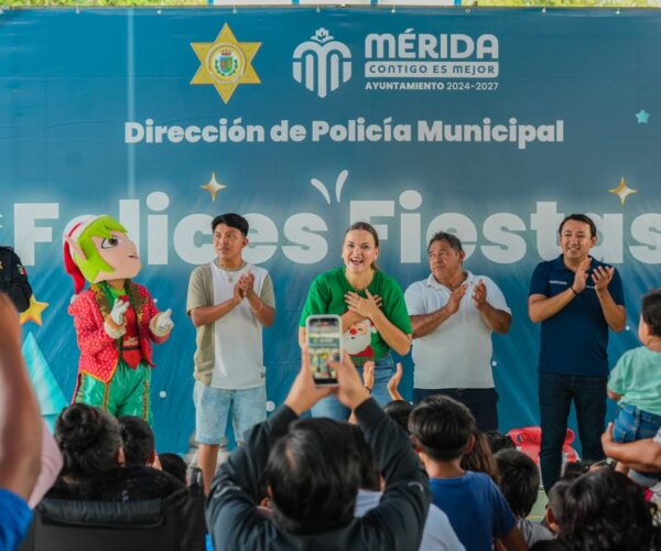 CECI PATRÓN ACERCA LA NAVIDAD  A LAS COMISARÍAS