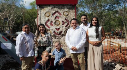 PRIMER CENTRO PILARES RENACIMIENTO MAYA