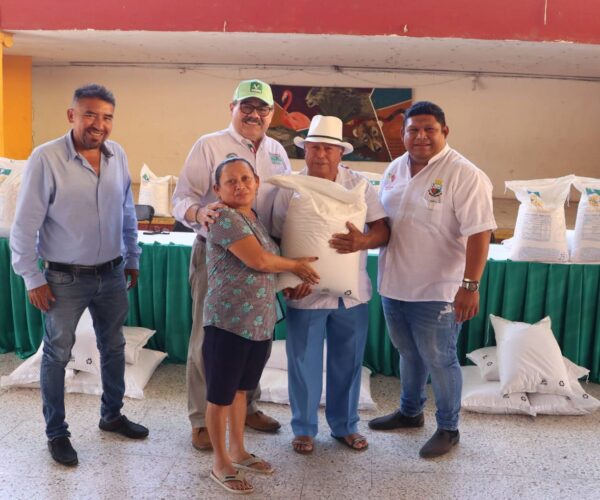 APOYO PARA PEQUEÑOS APICULTORES