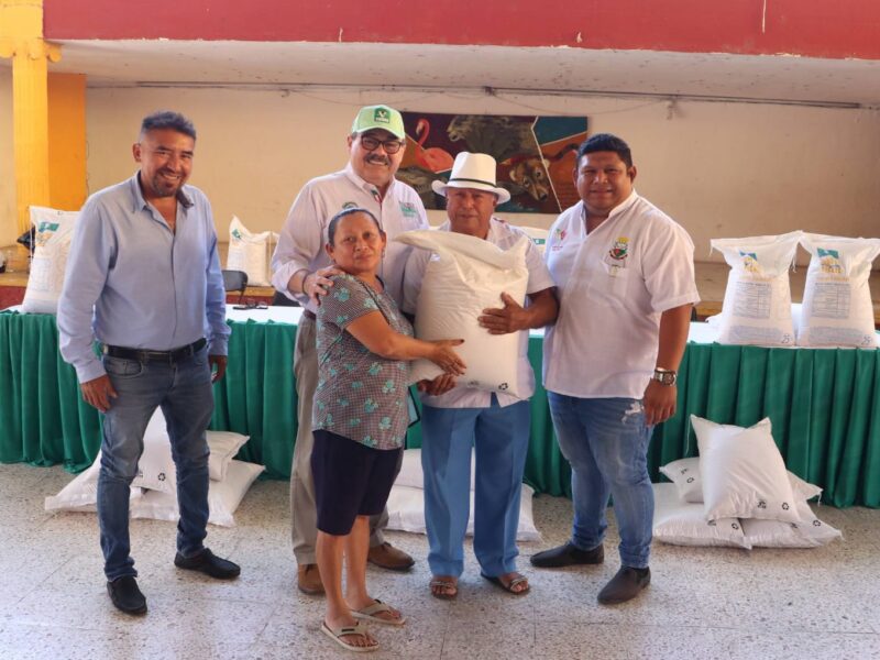 APOYO PARA PEQUEÑOS APICULTORES