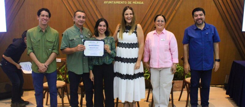 PROYECTO SANTA MARÍA RECIBE DONATIVO