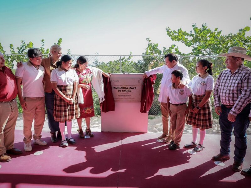 HUACHO REALIZA GIRA DE FIN DE AÑO