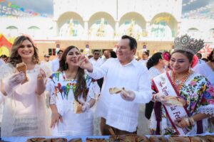 GOBERNADOR ACUDE A LA CELEBRACIÓN DE LOS REYES MAGOS