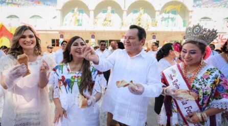 GOBERNADOR ACUDE A LA CELEBRACIÓN DE LOS REYES MAGOS