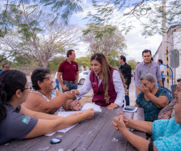 DIF YUCATÁN ENTREGA APARATOS FUNCIONALES