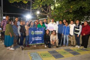 AYUNTAMIENTO Y VECINOS CUIDAN ESPACIOS PÚBLICOS.