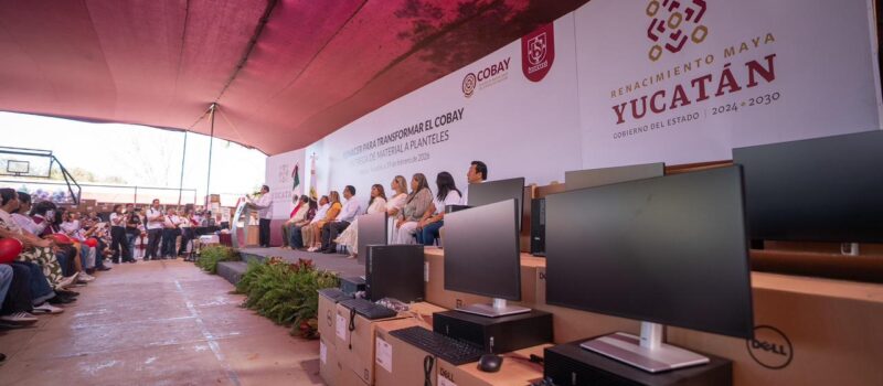 GOBIERNO ENTREGA NUEVO EQUIPAMIENTO ESCOLAR