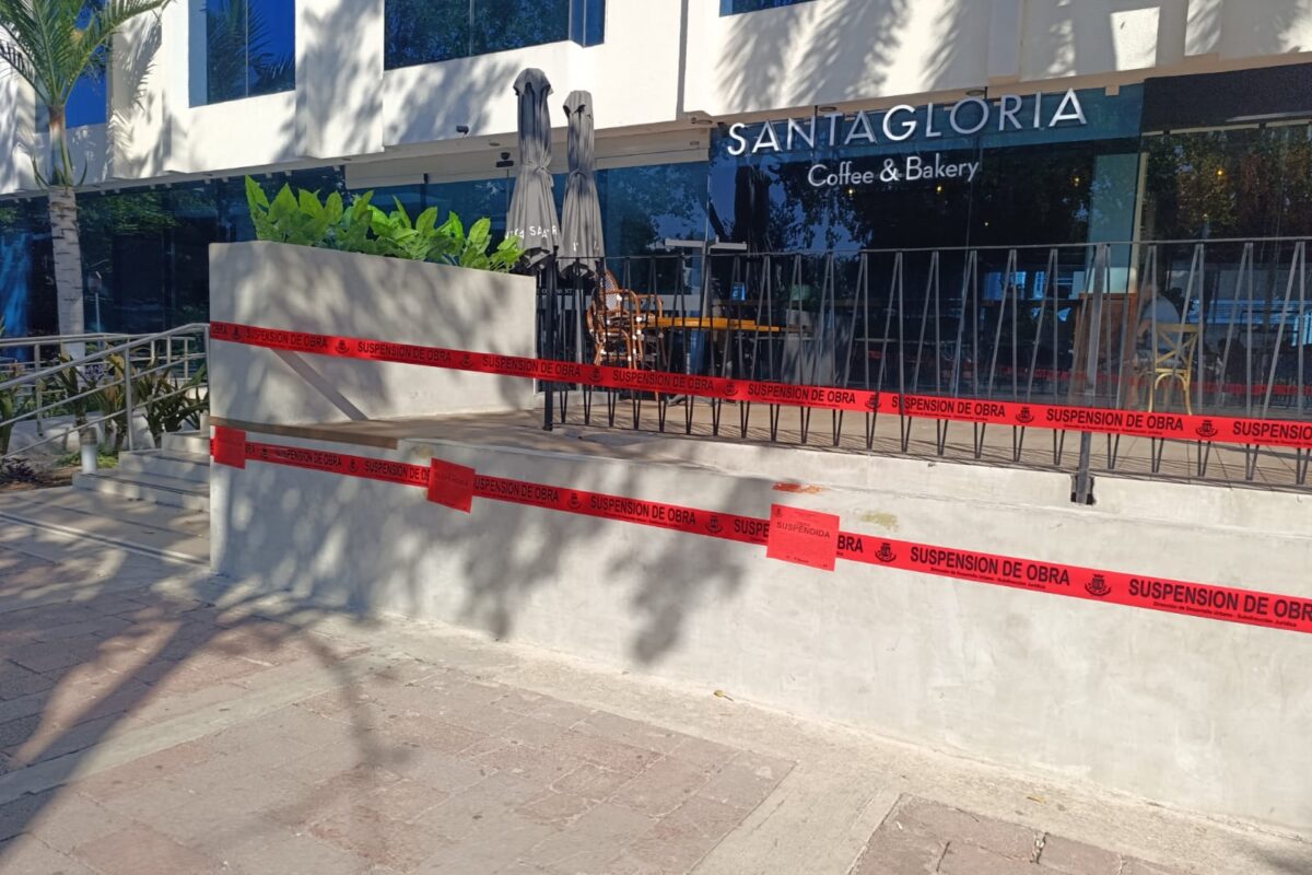 AYUNTAMIENTO LIBERA ESCARPAS DE NEGOCIOS Y PUBLICIDAD