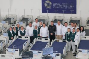 GOBIERNO ENTREGA EQUIPO AVANZADO AL HRAEPY