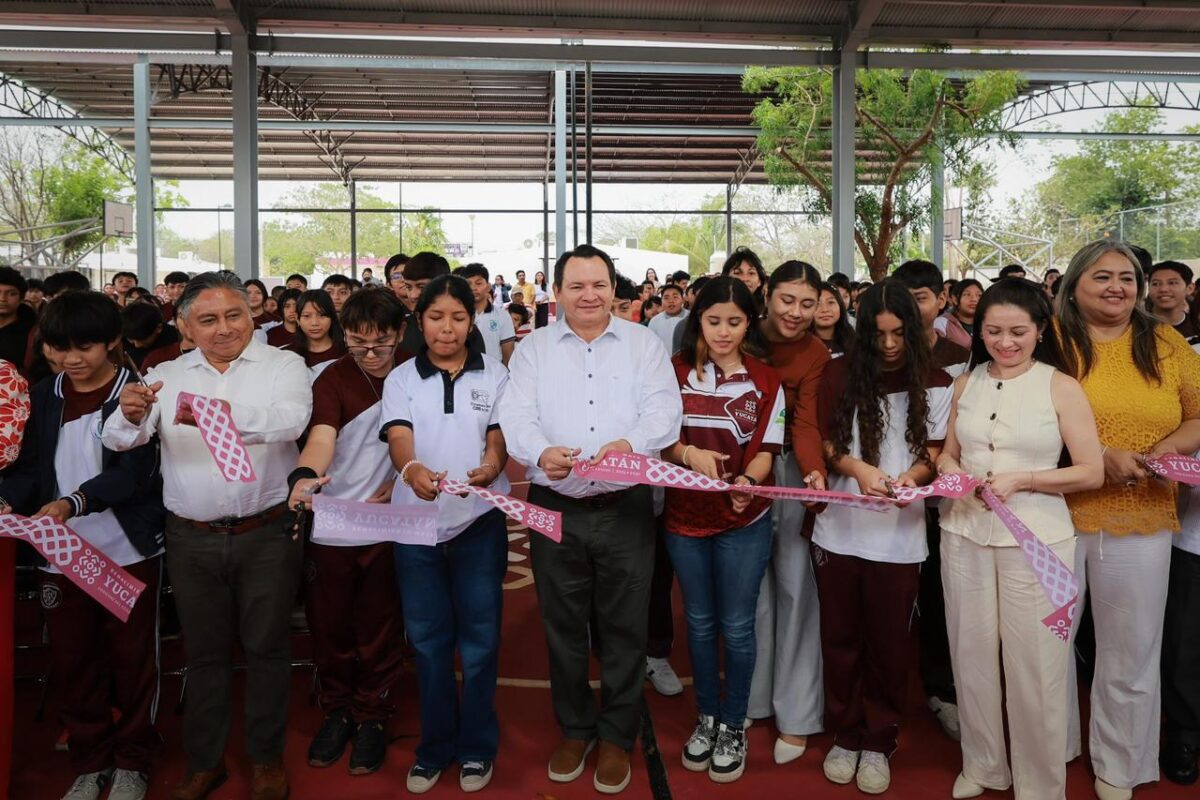 ESTUDIANTES CUENTAN CON INFRAESTRUCTURA RENOVADA