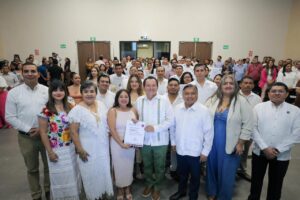 PERSONAL DE APOYO EDUCATIVO RECIBE PLAZAS LABORALES