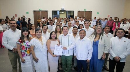 PERSONAL DE APOYO EDUCATIVO RECIBE PLAZAS LABORALES