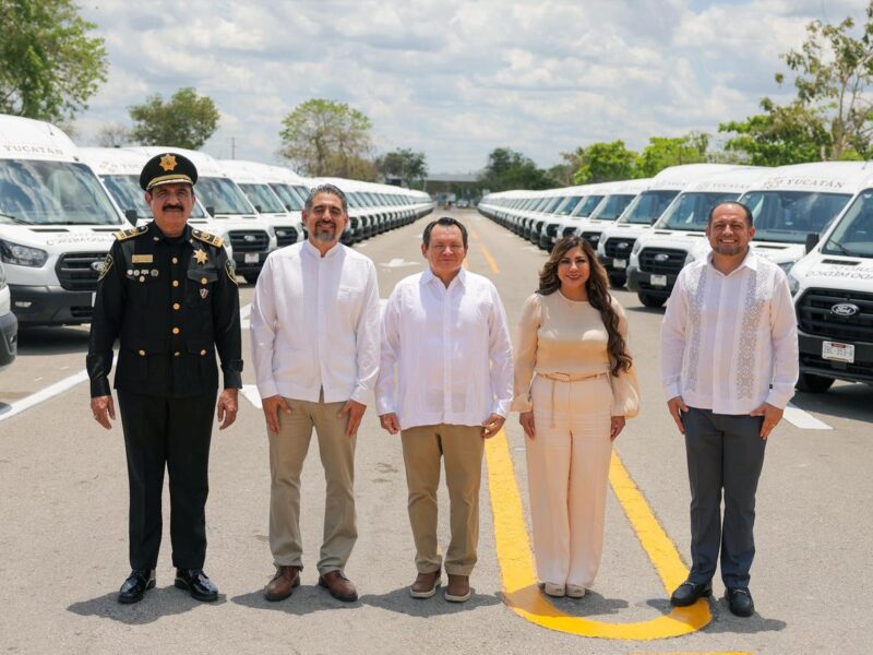 GOBIERNO ENTREGA NUEVAS UNIDADES DE TRASLADO