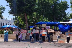 NO DEBEMOS PERO TAMPOCO TENEMOS AGUA EXCLAMAN VECINOS