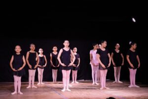 INFANCIAS COMPARTEN APRENDIZAJE ARTÍSTICO