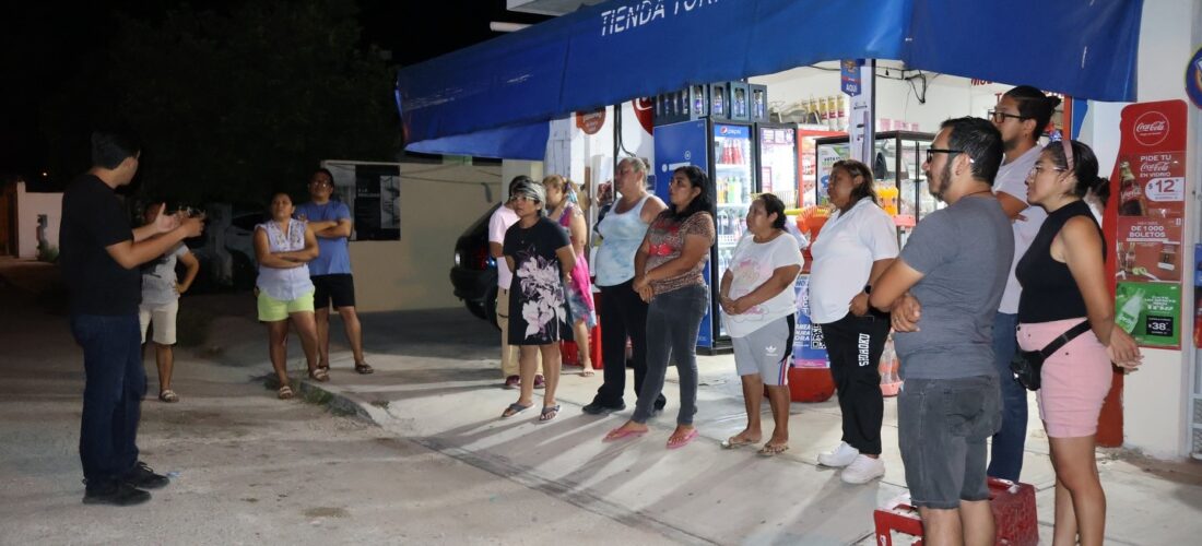 REGIDOR DE MORENA ATIENDE PETICIONES EN VILLAS CAUCEL