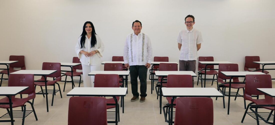 GOBERNADOR INAUGURÓ CINCO AULAS EQUIPADAS