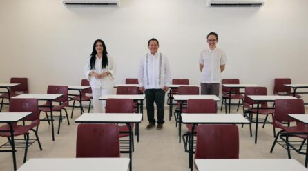 GOBERNADOR INAUGURÓ CINCO AULAS EQUIPADAS