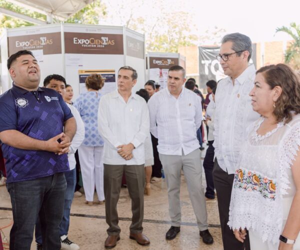 ESTUDIANTES PRESENTAN PROYECTOS INNOVADORES
