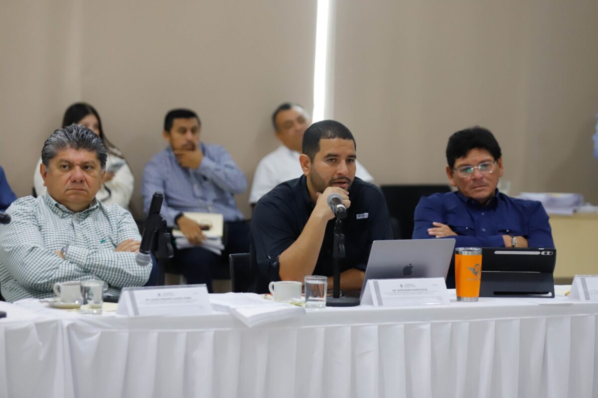 ATY DEBE MANTENERSE LEJOS DE INTERESÉS POLÍTICOS