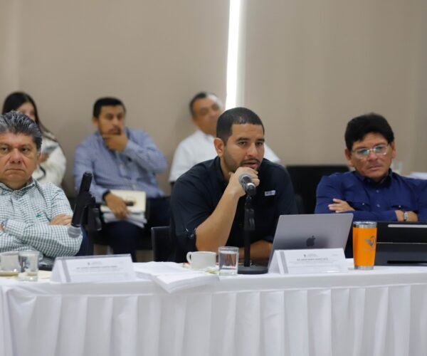 ATY DEBE MANTENERSE LEJOS DE INTERESÉS POLÍTICOS